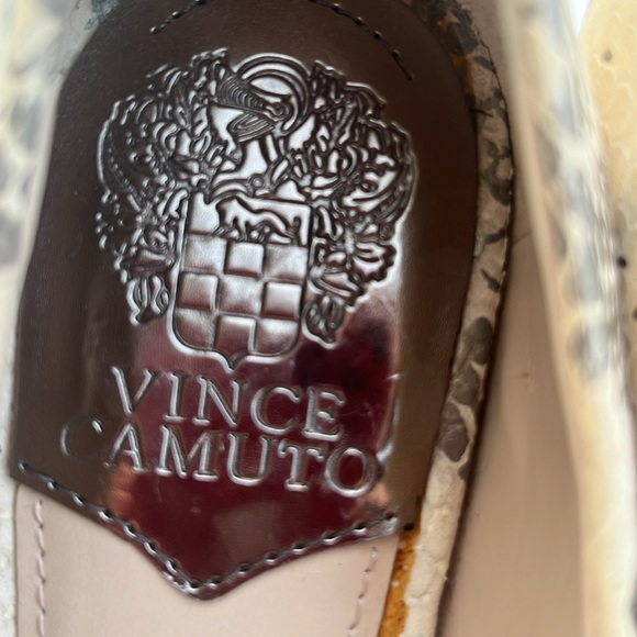 Vince Camuto Cream & Silver Snakeskin Kitten Heel Pumps - Picture 8 of 8